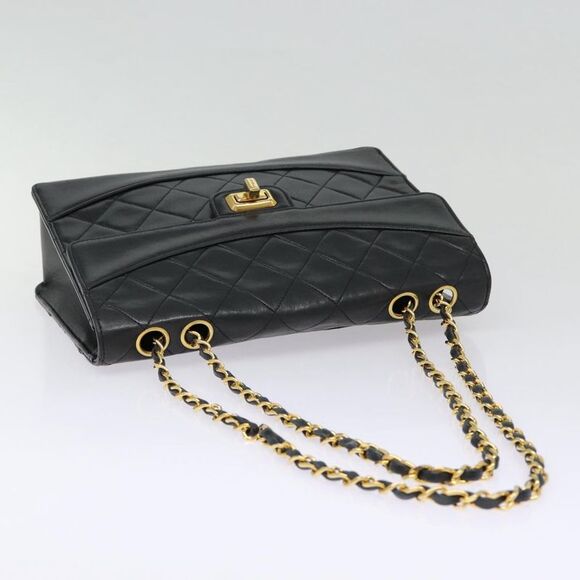 Chanel Single Flap Black Leather Shoulder Bag (Pre-Owned) - Picture 11 of 16